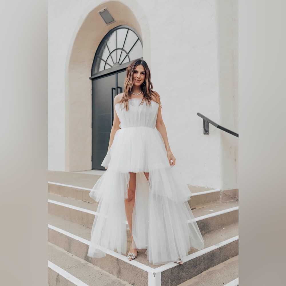 UNTAMED PETALS BY AMANDA JUDGE White High Low Dress